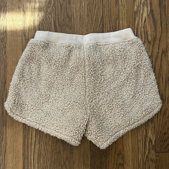 Cream Gilly Hicks By Hollister Lounge Sherpa Shorts, Medium Y2K Sleep Shorts - Picture 2 of 5